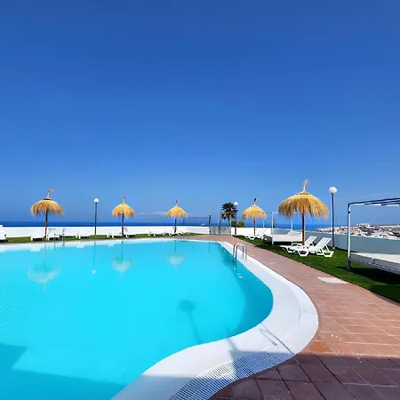 Paulmarie Ocean View Apartament *